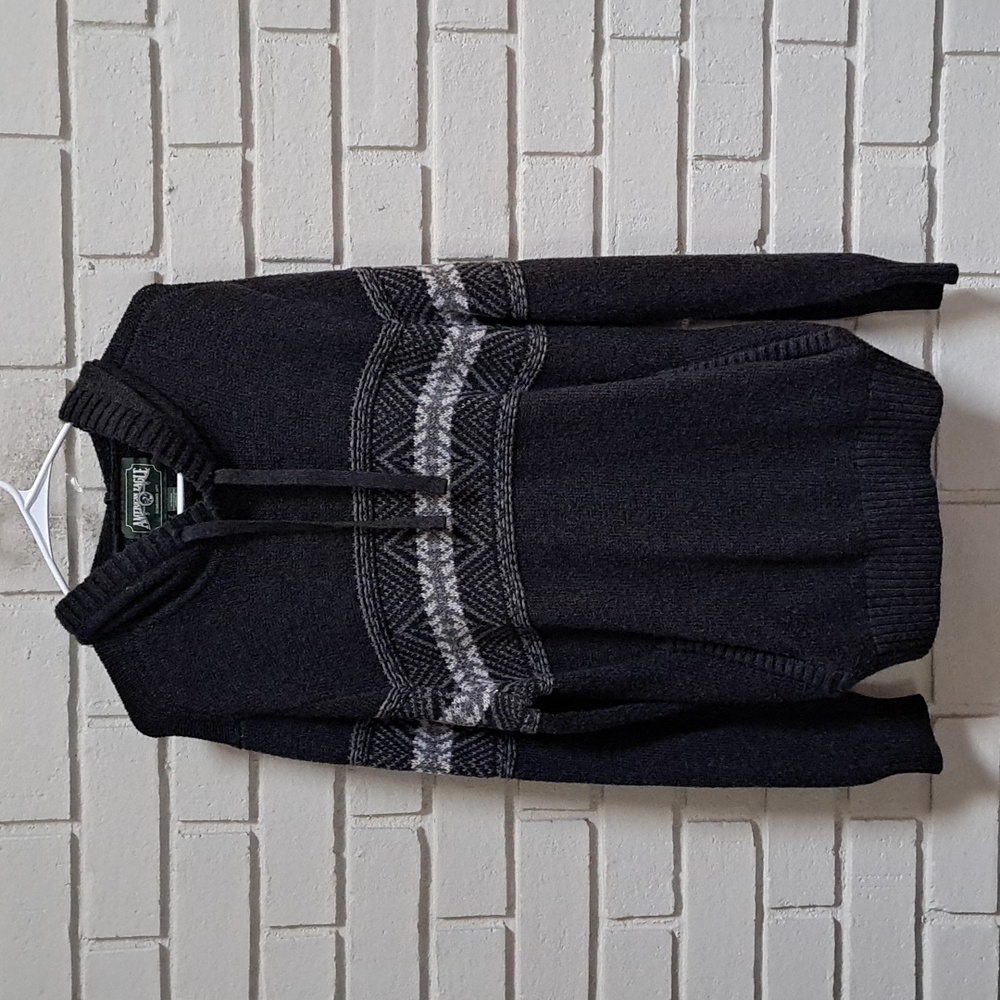 American Eagle Dark Gray Hooded Pocket Heavy Sweater. Size XL